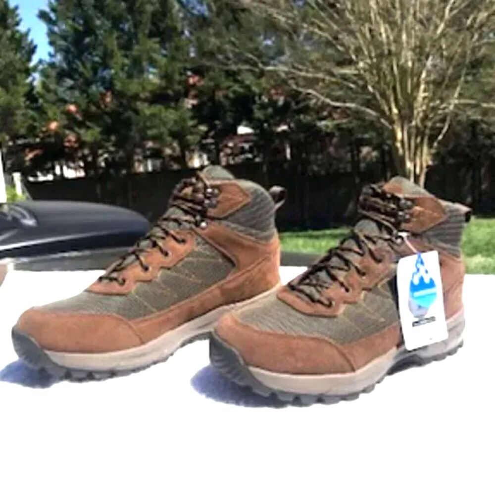Size: 11 1/2 Hiking Boots Waterproof . Benedict . Ozark Trail . New in Box